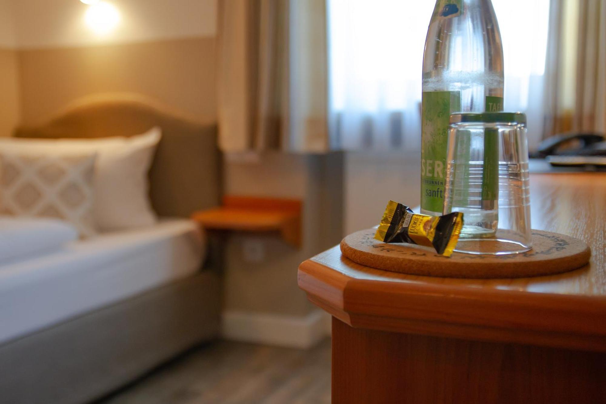 Hotel Bastei Muehldorf am Inn ภายนอก รูปภาพ